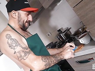 CastingAllaItaliana - Squirting babe during anal in casting