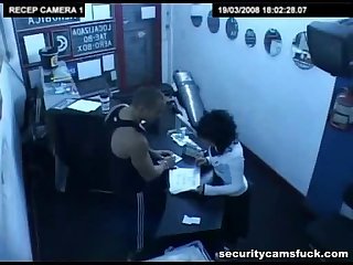 Gym Coach gives Hot Receptionist a Free Lesson